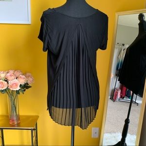 NWOT Express Accordion Crepe Back Tee S